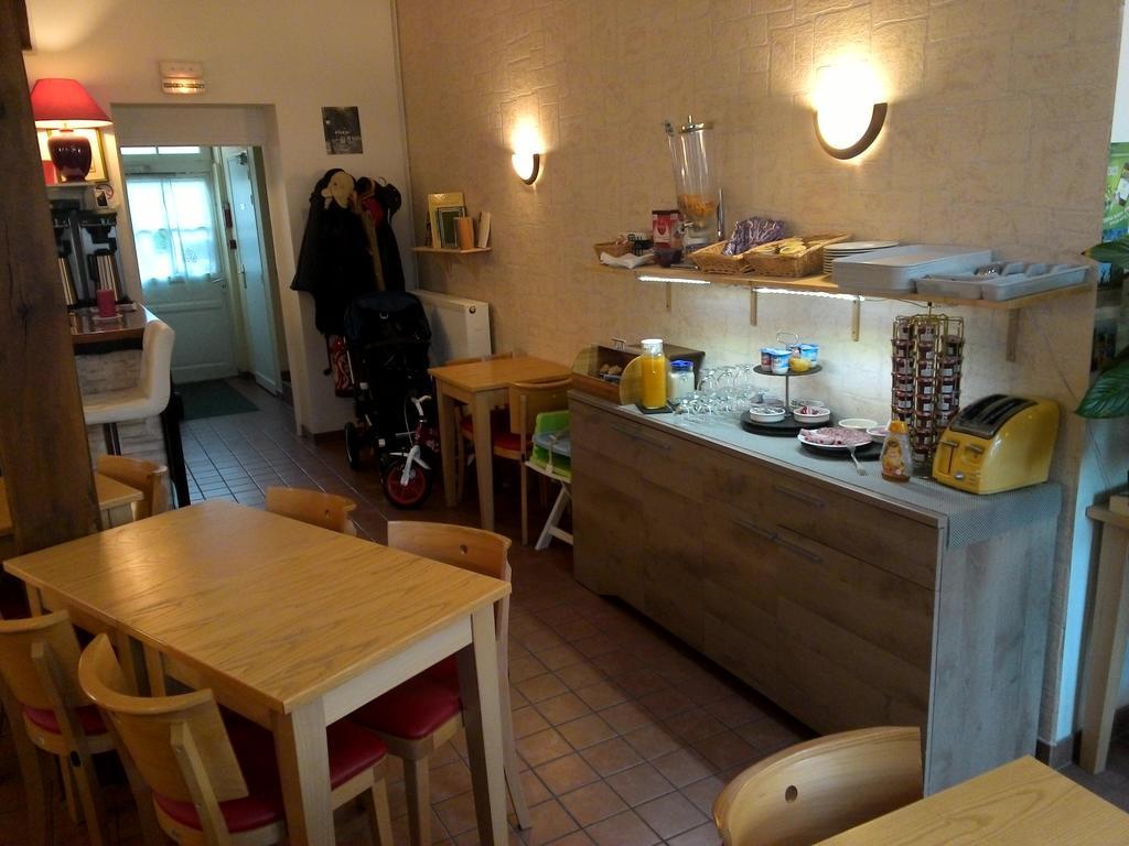 Illiers-Combray Hotel De L Image מראה חיצוני תמונה