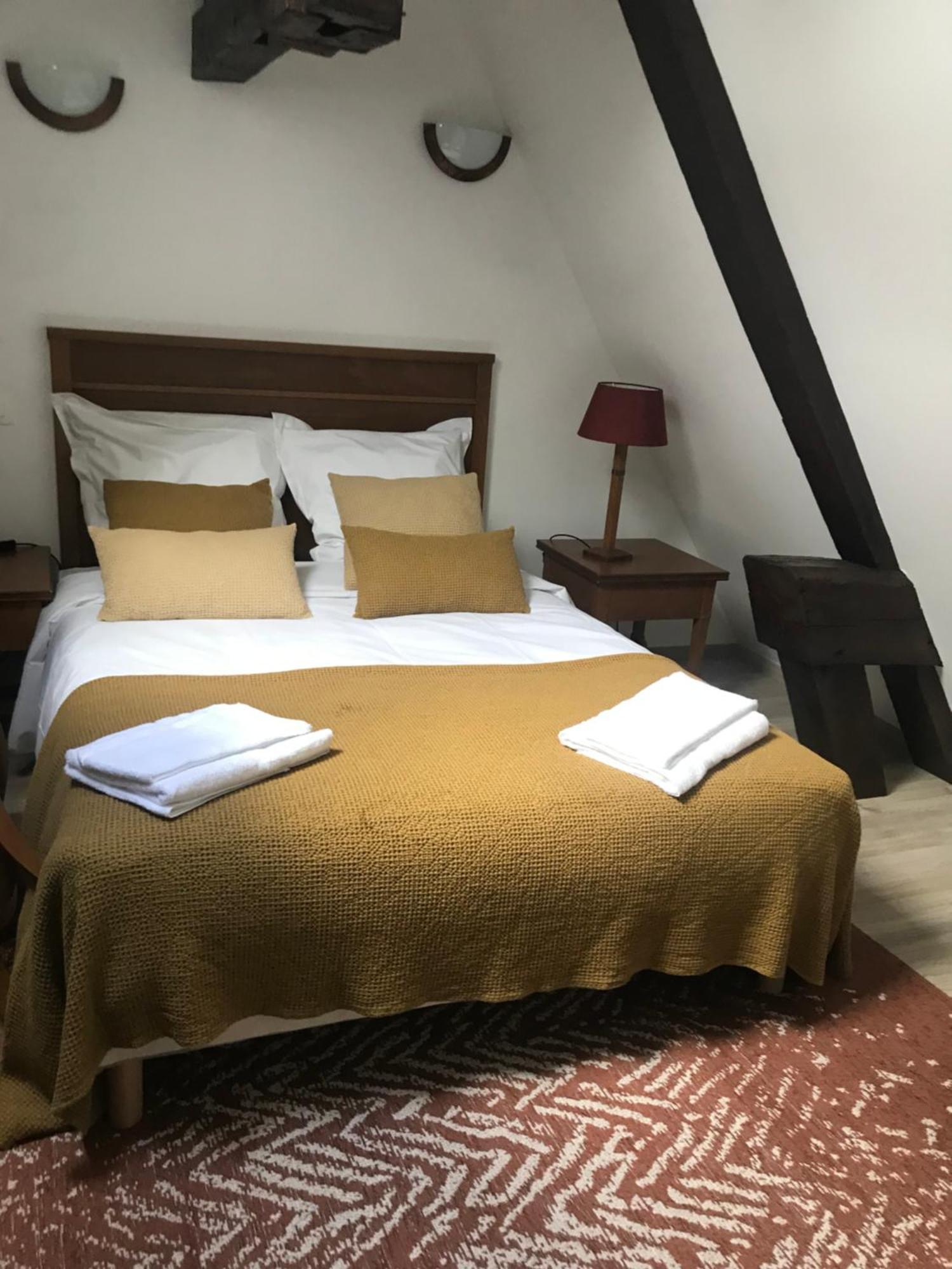 Illiers-Combray Hotel De L Image מראה חיצוני תמונה