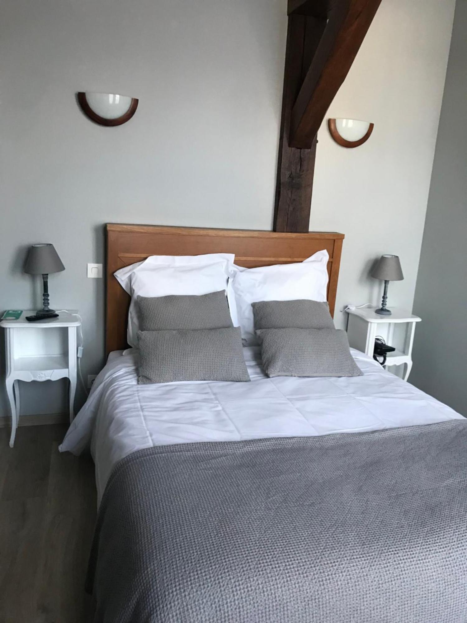 Illiers-Combray Hotel De L Image מראה חיצוני תמונה