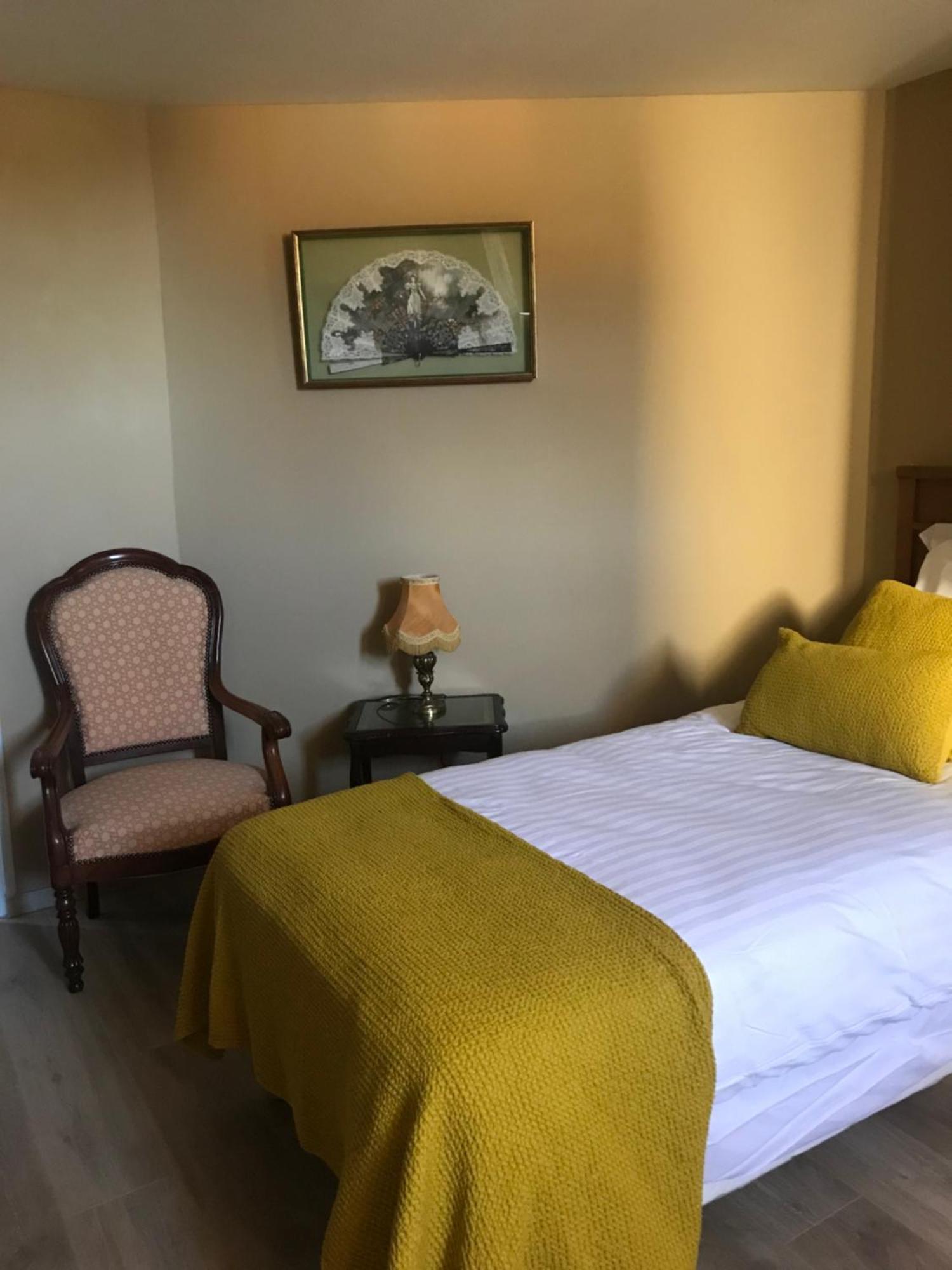 Illiers-Combray Hotel De L Image מראה חיצוני תמונה