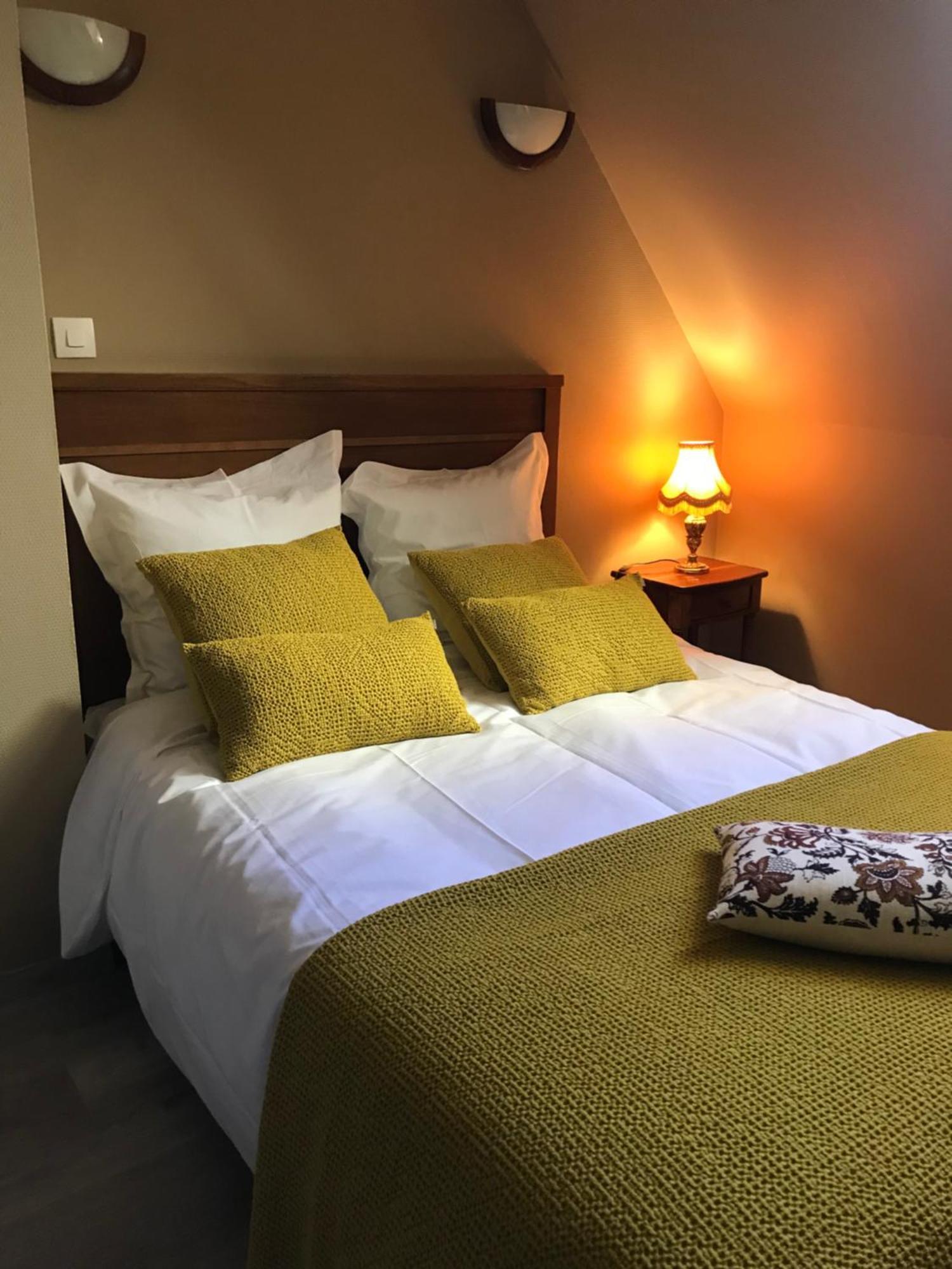 Illiers-Combray Hotel De L Image מראה חיצוני תמונה
