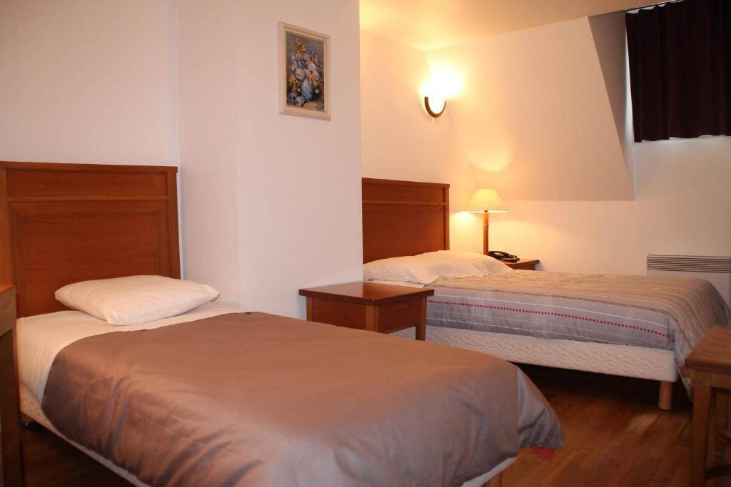 Illiers-Combray Hotel De L Image חדר תמונה