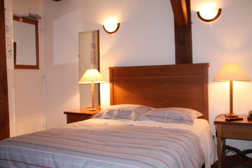Illiers-Combray Hotel De L Image חדר תמונה