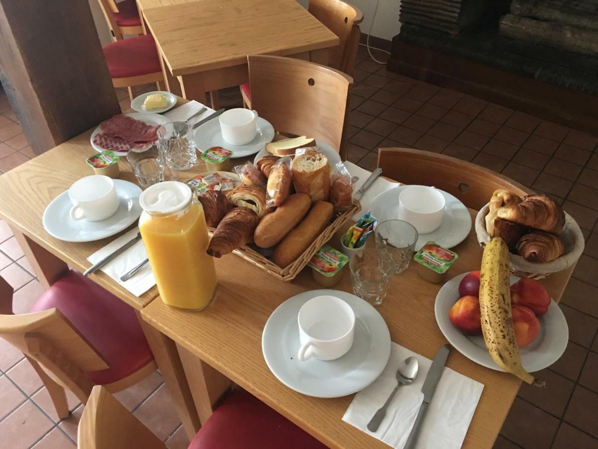 Illiers-Combray Hotel De L Image מראה חיצוני תמונה