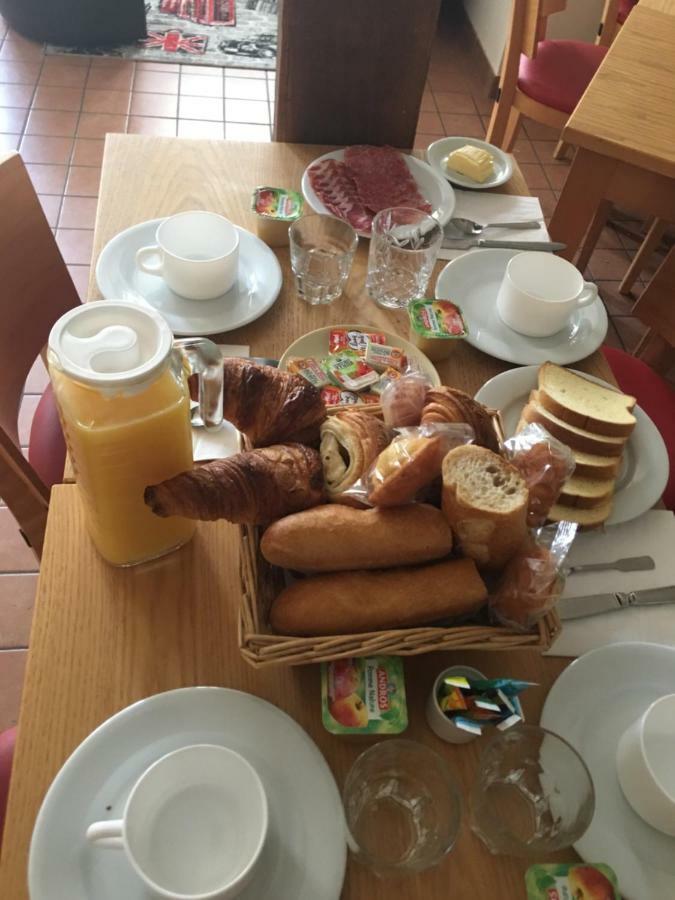 Illiers-Combray Hotel De L Image מראה חיצוני תמונה